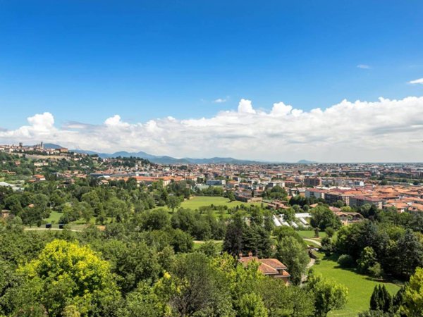 appartamento in vendita a Bergamo in zona Città Alta