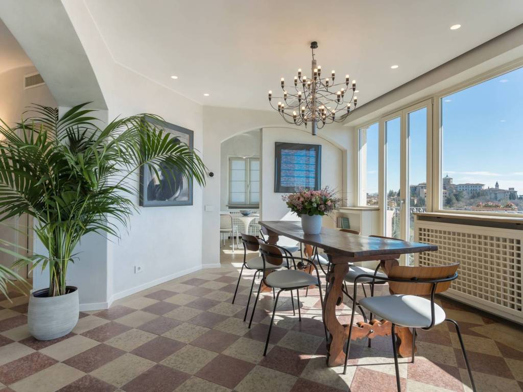 appartamento in vendita a Bergamo in zona Città Alta