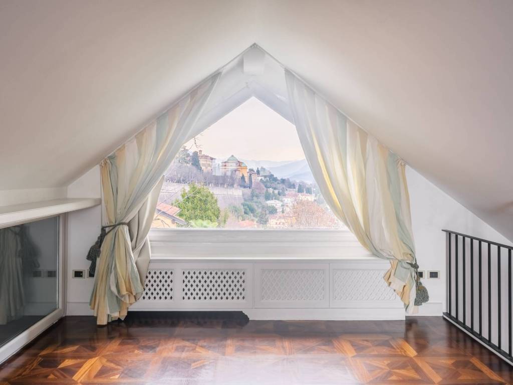 appartamento in vendita a Bergamo in zona Borgo Palazzo