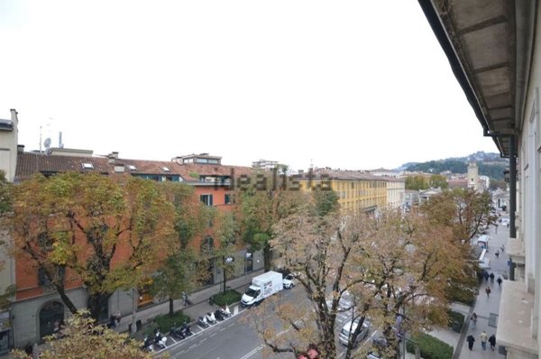 appartamento in vendita a Bergamo in zona Città Alta