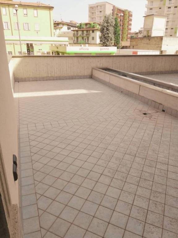 appartamento in vendita a Bergamo in zona Bergamo Centro