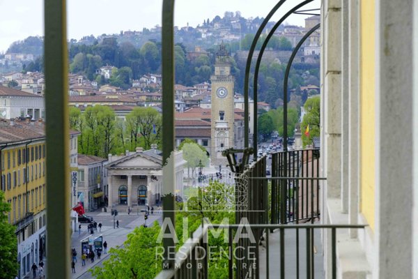 appartamento in vendita a Bergamo in zona Città Alta