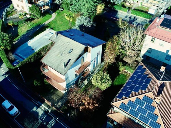casa indipendente in vendita a Bergamo in zona Longuelo