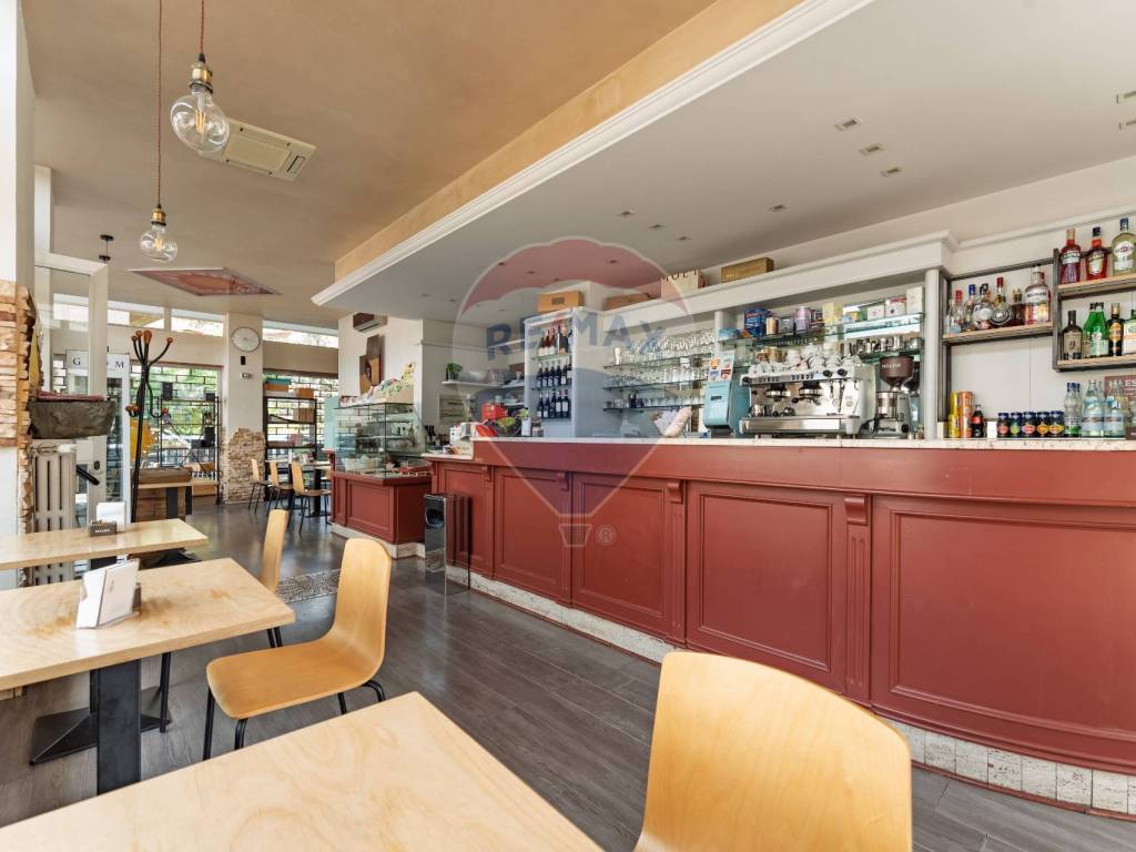 negozio in vendita a Bergamo in zona Borgo Palazzo