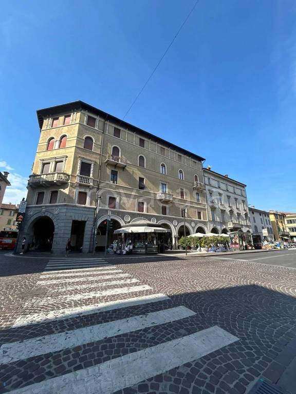 appartamento in vendita a Bergamo in zona Bergamo Centro