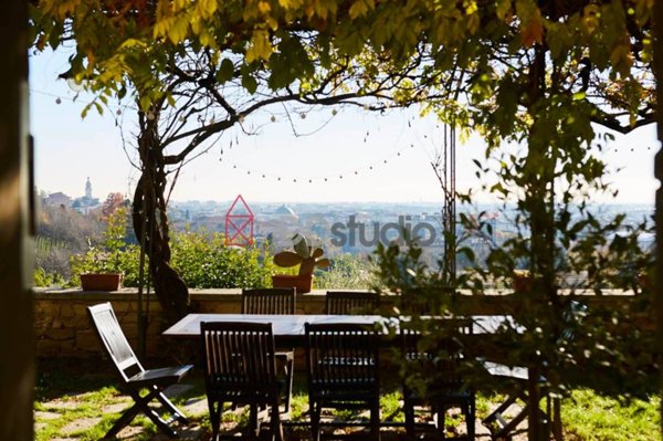 casa indipendente in vendita a Bergamo