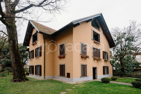 casa indipendente in vendita a Bergamo in zona Bergamo Centro