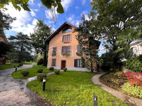 casa indipendente in vendita a Bergamo in zona Città Alta