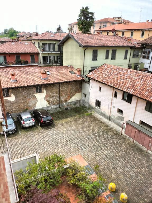appartamento in vendita a Bergamo in zona Borgo Santa Caterina
