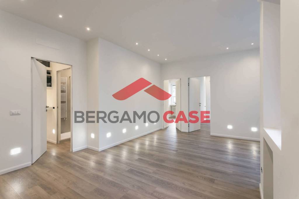 appartamento in vendita a Bergamo in zona Bergamo Centro