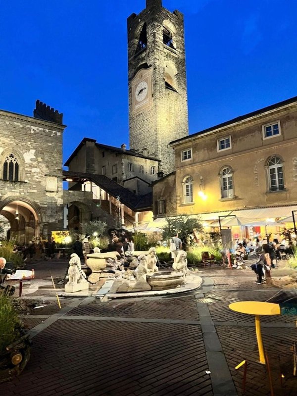 appartamento in vendita a Bergamo in zona Città Alta