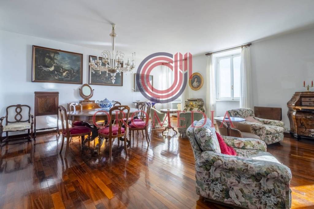 appartamento in vendita a Bergamo in zona Città Alta