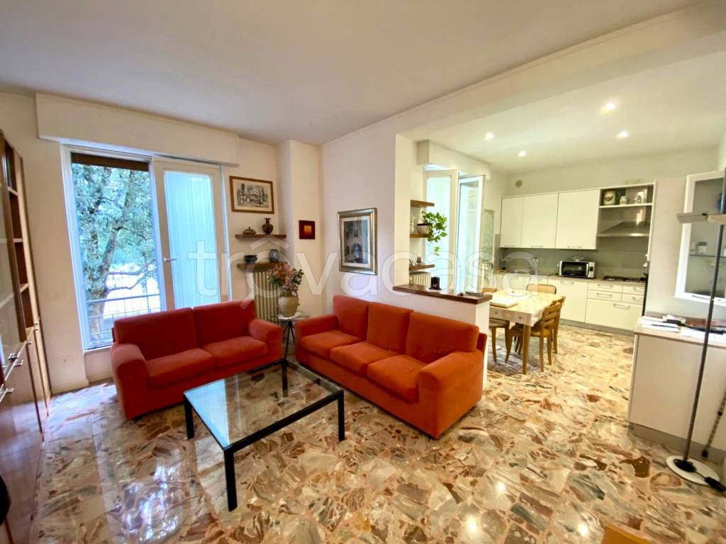 appartamento in vendita a Bergamo in zona Canovine