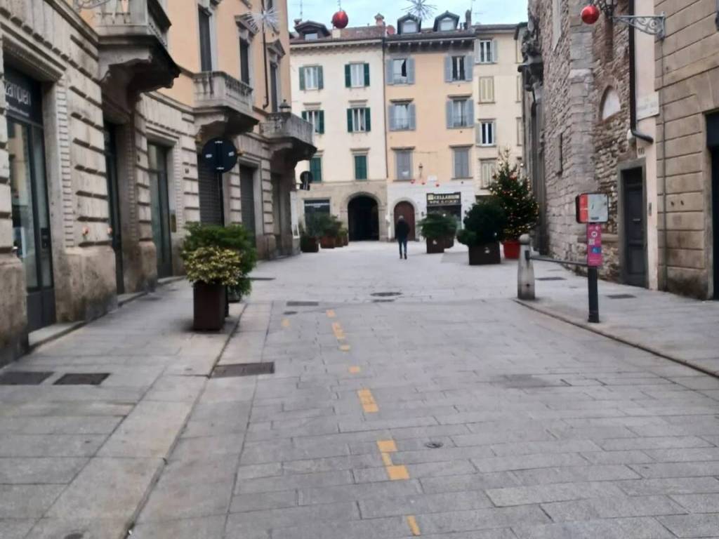 appartamento in vendita a Bergamo in zona Bergamo Centro