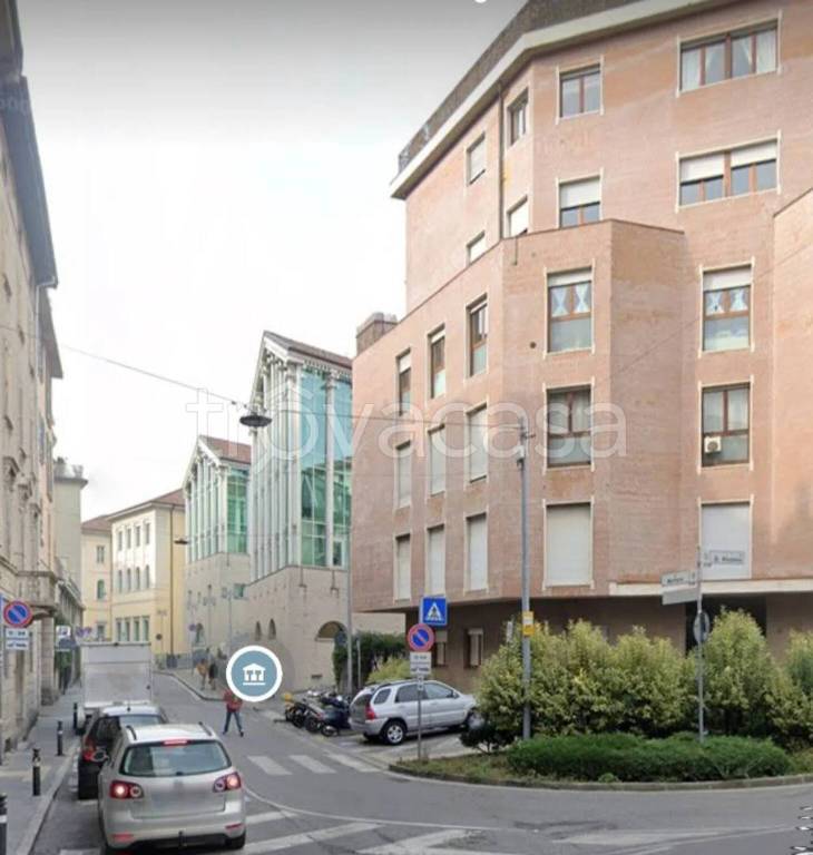 appartamento in vendita a Bergamo in zona Bergamo Centro