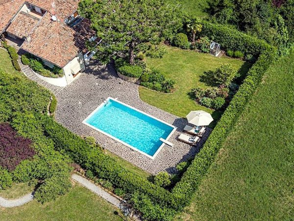 casa indipendente in vendita a Bergamo in zona Redona