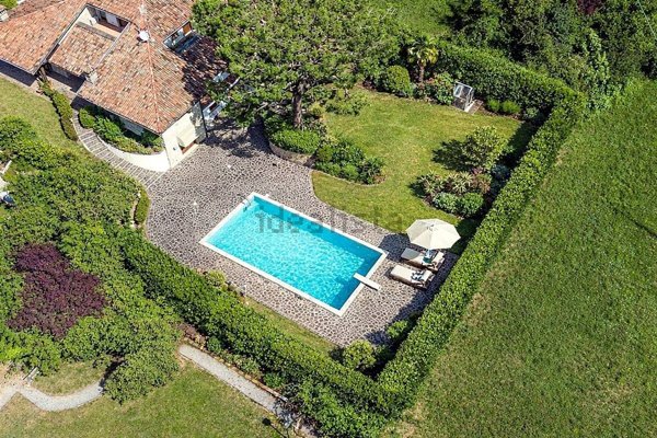 casa indipendente in vendita a Bergamo in zona Città Alta