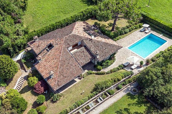casa indipendente in vendita a Bergamo in zona Città Alta