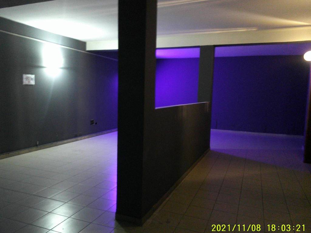 negozio in vendita a Bergamo in zona Campagnola