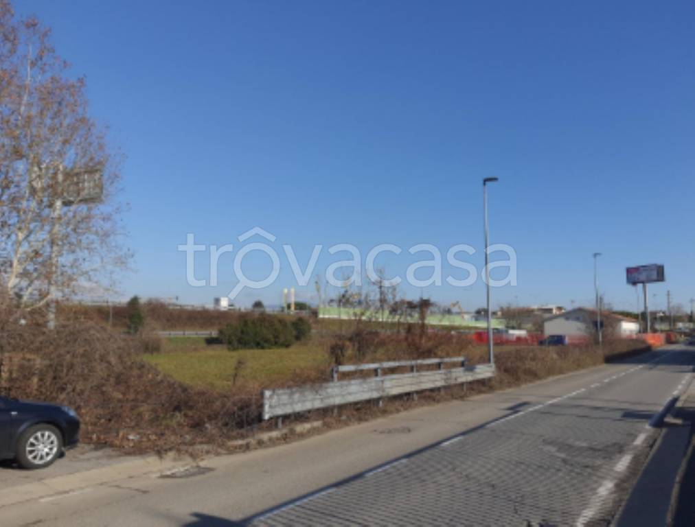 terreno edificabile in vendita a Bergamo in zona Colognola