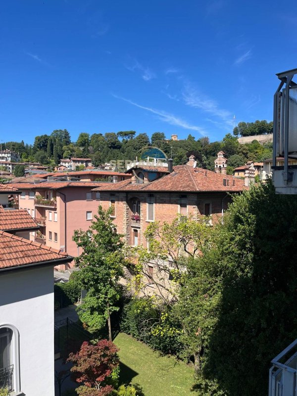 appartamento in vendita a Bergamo in zona Borgo Pignolo