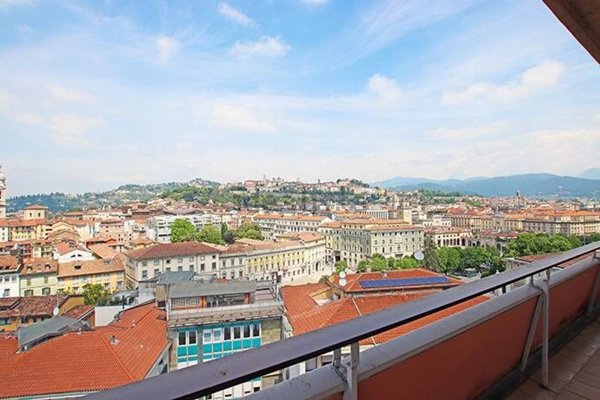 appartamento in vendita a Bergamo in zona Città Alta