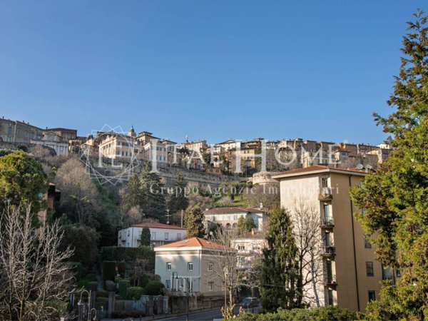 appartamento in vendita a Bergamo in zona Bergamo Centro