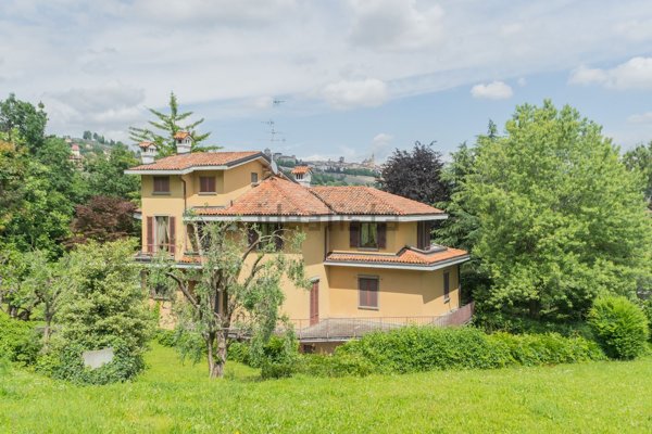 casa indipendente in vendita a Bergamo