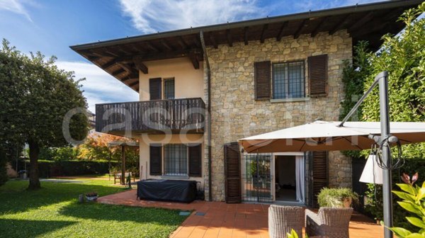casa indipendente in vendita a Bergamo in zona Longuelo