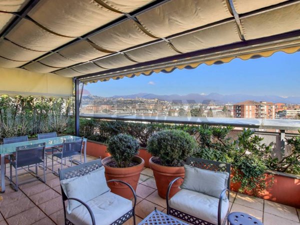 appartamento in vendita a Bergamo in zona Canovine