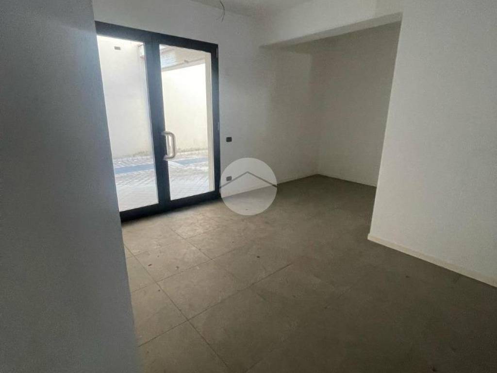 negozio in vendita a Bergamo in zona Borgo Palazzo