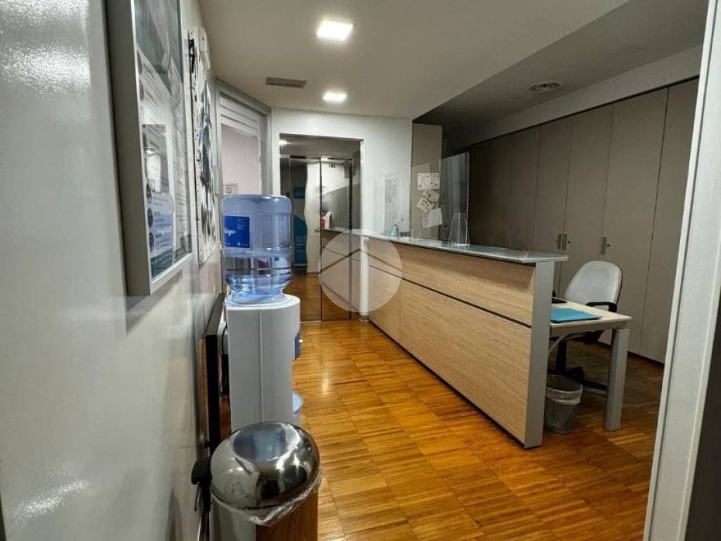 ufficio in vendita a Bergamo in zona Borgo Palazzo