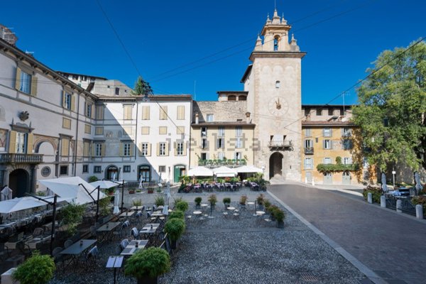 appartamento in vendita a Bergamo in zona Città Alta