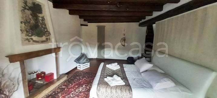 appartamento in vendita a Bergamo in zona Città Alta