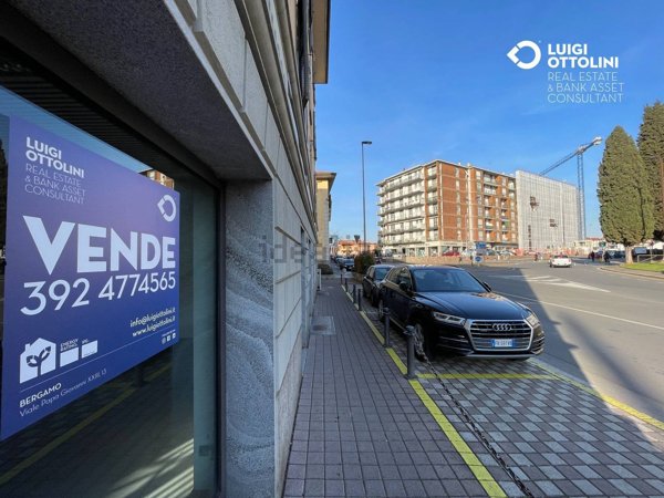 negozio in vendita a Bergamo in zona Borgo Pignolo