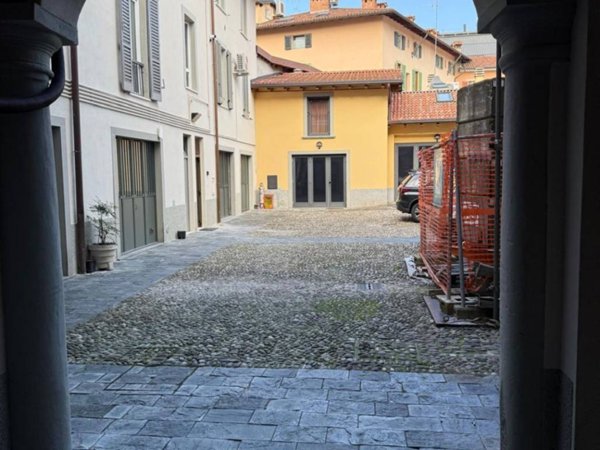 appartamento in vendita a Bergamo in zona Borgo Palazzo