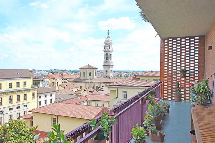 appartamento in vendita a Bergamo in zona Città Alta