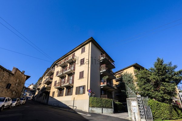 appartamento in vendita a Bergamo in zona Città Alta