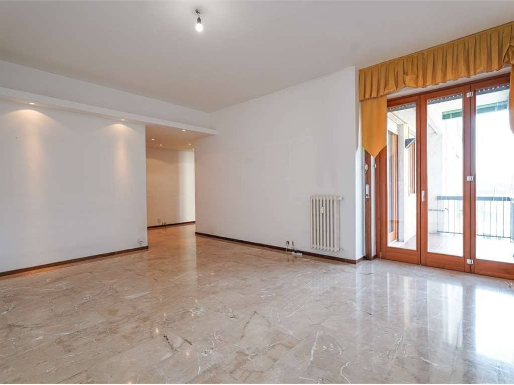 appartamento in vendita a Bergamo in zona Canovine