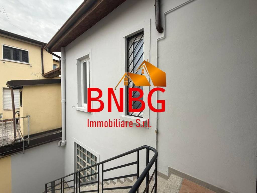 appartamento in vendita a Bergamo in zona Canovine