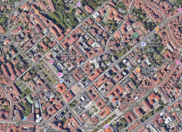 negozio in vendita a Bergamo in zona Bergamo Centro