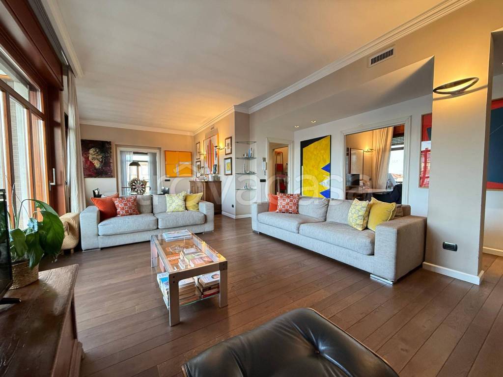 appartamento in vendita a Bergamo in zona Bergamo Centro