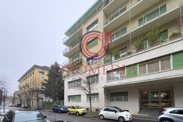 ufficio in vendita a Bergamo in zona Borgo Pignolo