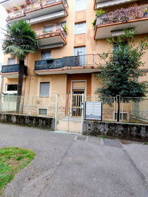appartamento in vendita a Bergamo in zona Borgo Palazzo
