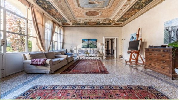 casa indipendente in vendita a Bergamo in zona Monterosso