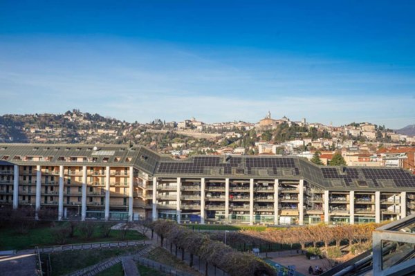 appartamento in vendita a Bergamo in zona Bergamo Centro