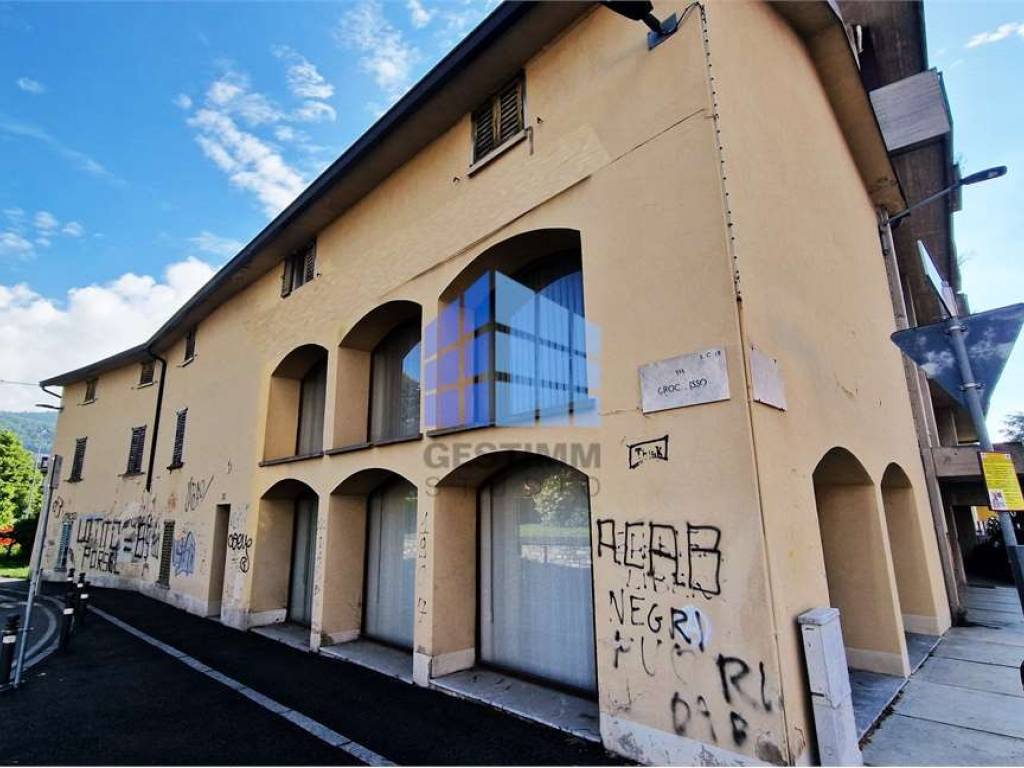 intera palazzina in vendita a Bergamo in zona Valtesse/Valverde