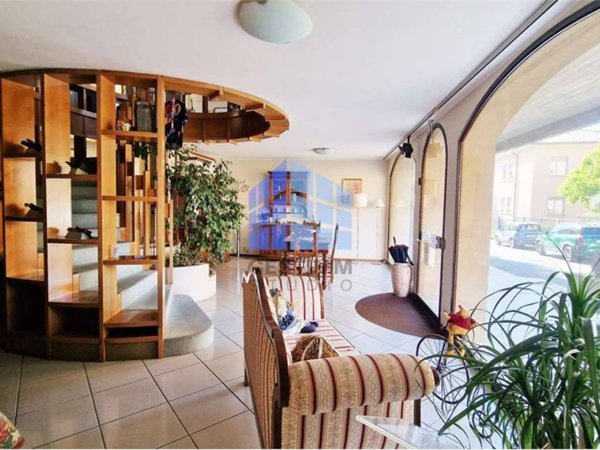 negozio in vendita a Bergamo in zona Valtesse/Valverde