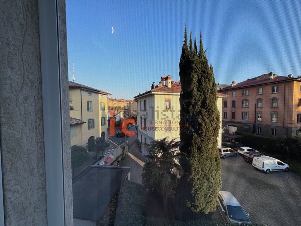 appartamento in vendita a Bergamo in zona Città Alta