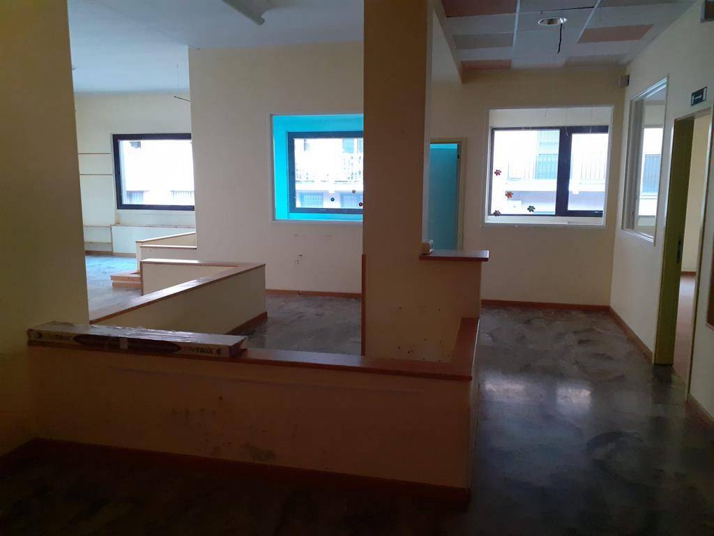 ufficio in vendita a Bergamo in zona Conca Fiorita